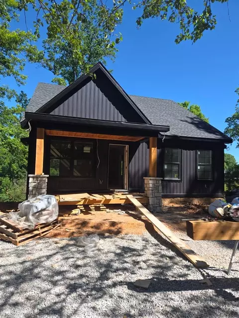 510 Pope Rd, Scottsville, KY 42164
