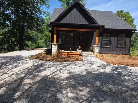510 Pope Rd, Scottsville, KY 42164