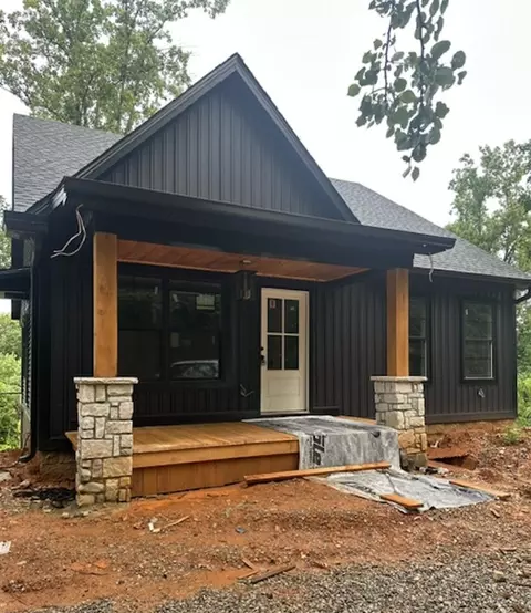 510 Pope Rd, Scottsville, KY 42164