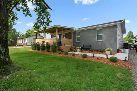 227 Countrywood Pl, Bowling Green, KY 42101