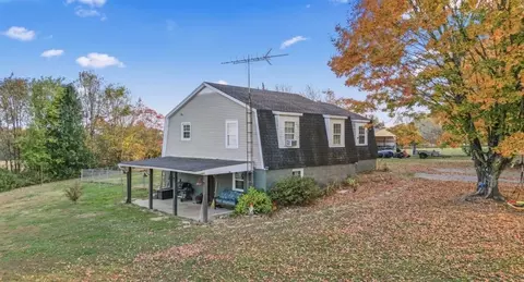 337 Eugene Keen Rd, Scottsville, KY 42164