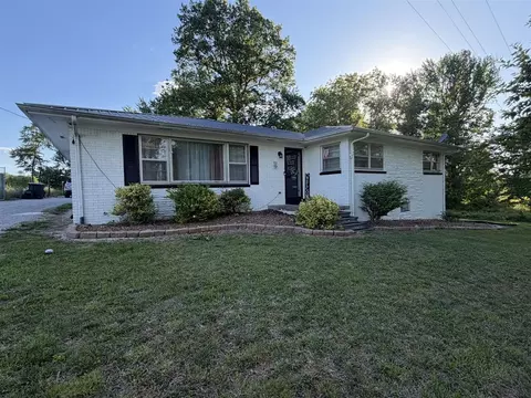 5691 Dripping Springs Rd, Smiths Grove, KY 42171
