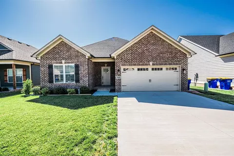 769 Mcintyre St, Bowling Green, KY 42101