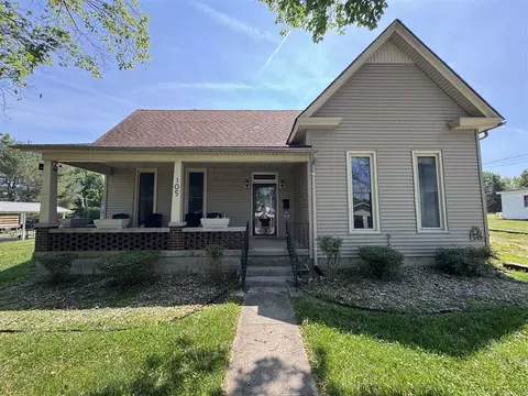 105 Bunnell Ave, Horse Cave, KY 42749