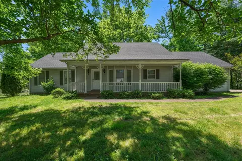 718 Old Porter Pike, Bowling Green, KY 42103