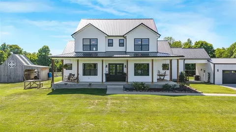 549 Oscar Raymer Rd, Brownsville, KY 42210