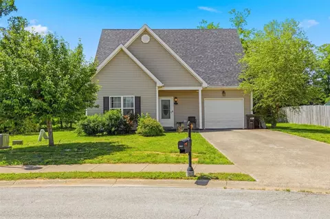 2837 Gunsmoke Trail Way, Bowling Green, KY 42101