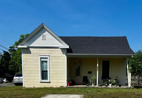 827 E 15th Ave, Bowling Green, KY 42101