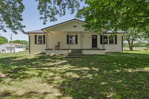5498 Glen Lily Rd, Bowling Green, KY 42101