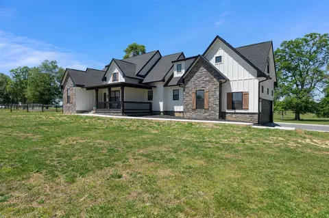 1030 Allen Springs Rd, Alvaton, KY 42122
