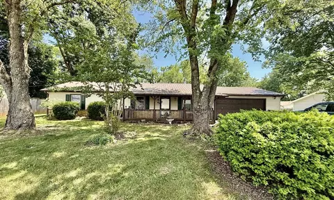 586 N Graham St, Bowling Green, KY 42101