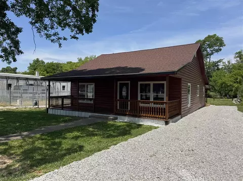 512 Hopkinsville St, Russellville, KY 42276
