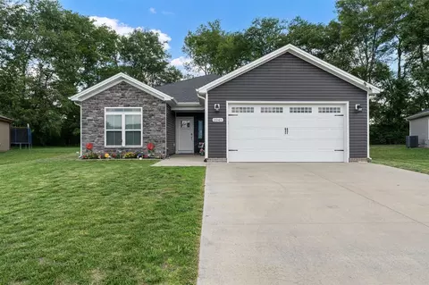 2045 Spring Lakes Cir, Bowling Green, KY 42104