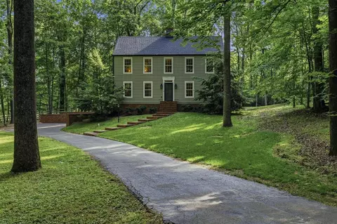 161 Lee Ann Ct, Bowling Green, KY 42103