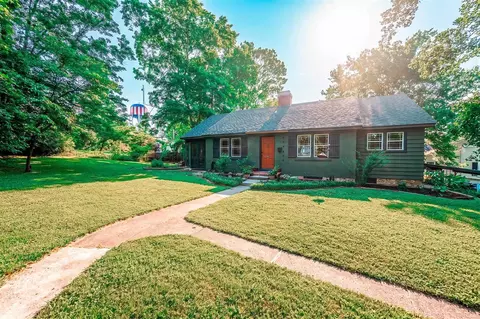 807 Edgewood St, Bowling Green, KY 42101