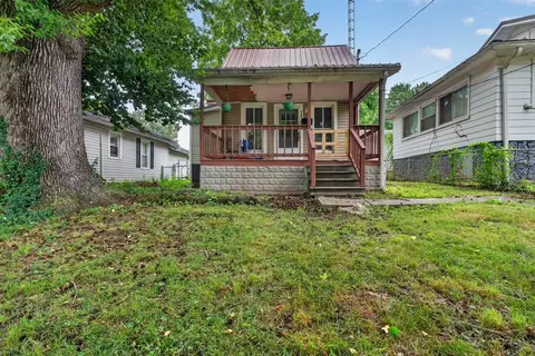 424 Peters St, Central City, KY 42330