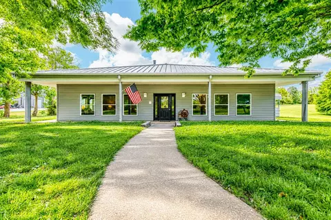 2516 Gold City Rd, Franklin, KY 42134