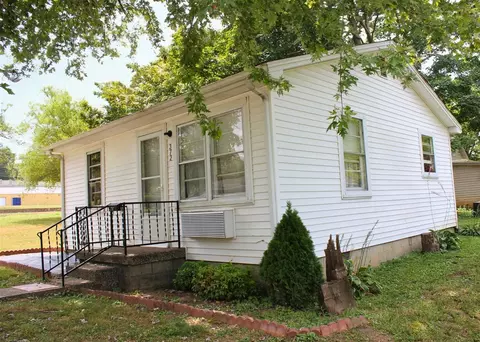 372 S Spring St, Russellville, KY 42276