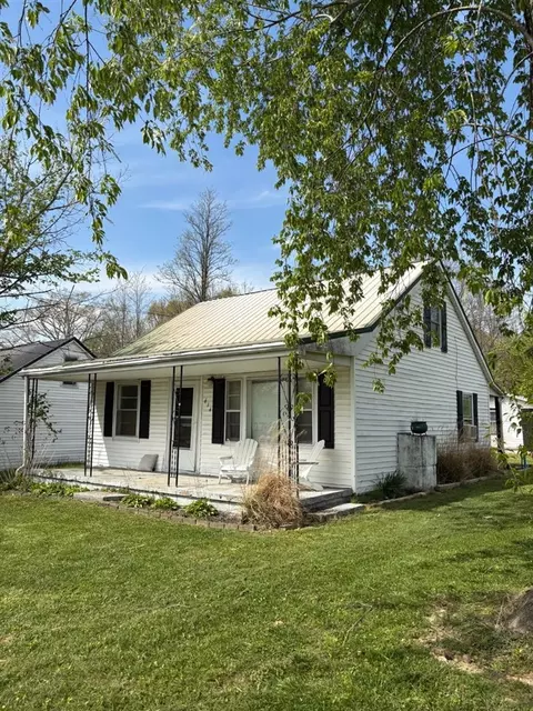 614 Franklin Rd, Scottsville, KY 42164