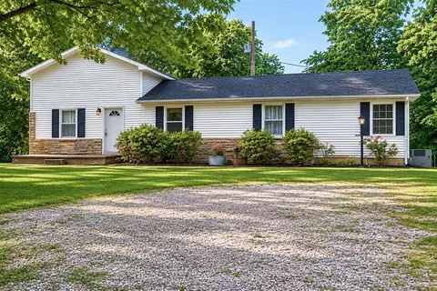 6825 Lewisburg Rd, Russellville, KY 42276