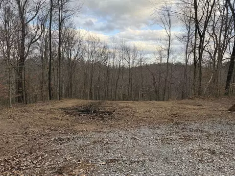 436 S Parkside Dr, Scottsville, KY 42162