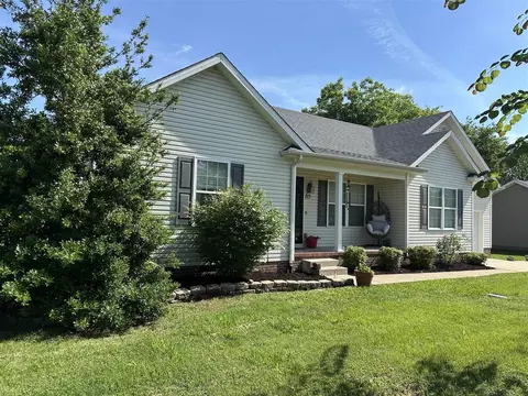 213 Logan Ln, Franklin, KY 42134