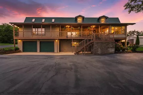 640 Moorman Ln, Bowling Green, KY 42101