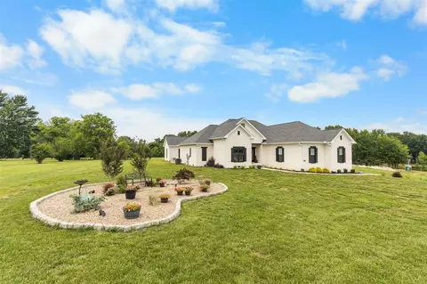 3433 H E Johnson Rd, Alvaton, KY 42122