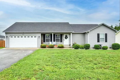 415 Lansing Ln, Bowling Green, KY 42101