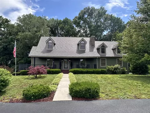 211 Indian Point Rd, Glasgow, KY 42141