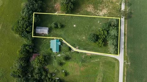 3896 Petros Browning Rd, Bowling Green, KY 42101