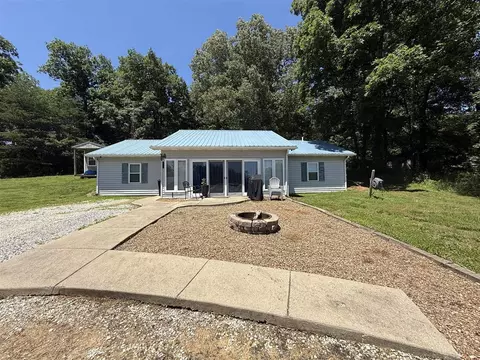 4566 Rochester Rd, Morgantown, KY 42261