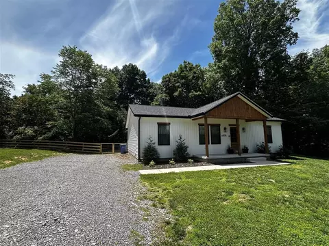 2795 Franklin Rd, Scottsville, KY 42164