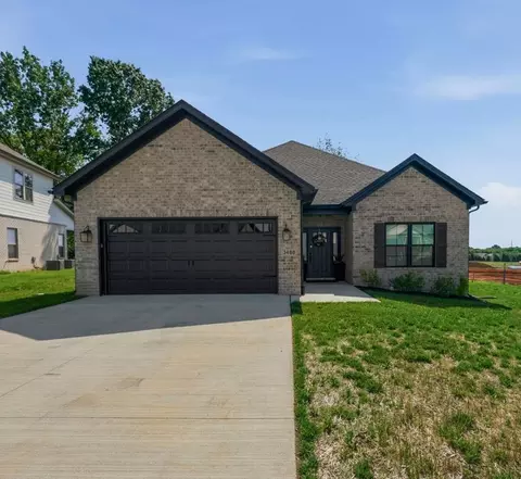 3488 Southall Blvd, Bowling Green, KY 42101