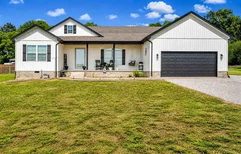 12432 Lewisburg Rd, Lewisburg, KY 42256