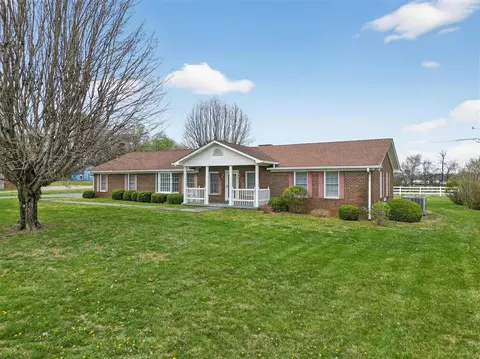 10522 Russellville Rd, Rockfield, KY 42274