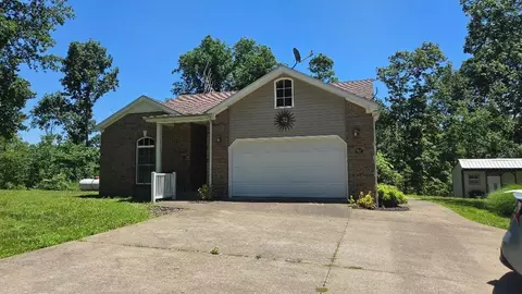 69 Woodlan Dr, Morgantown, KY 42261
