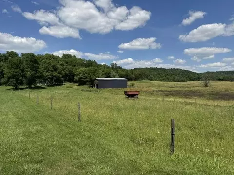 3 L And North Turnpike Road, Horse Cave, KY 42749