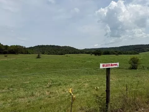 4 L And North Turnpike Road, Horse Cave, KY 42749