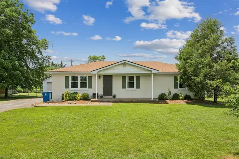 903 Wren Rd, Bowling Green, KY 42104