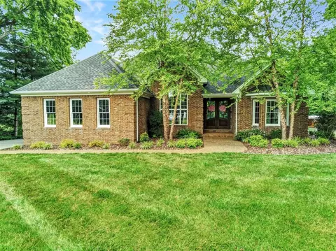 4574 Cemetery Rd, Bowling Green, KY 42103