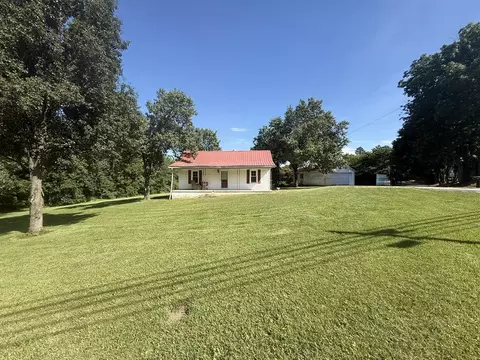 328 Ray Ashley Rd, Sweeden, KY 42285