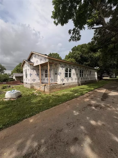 1344 Normalview Dr, Bowling Green, KY 42101