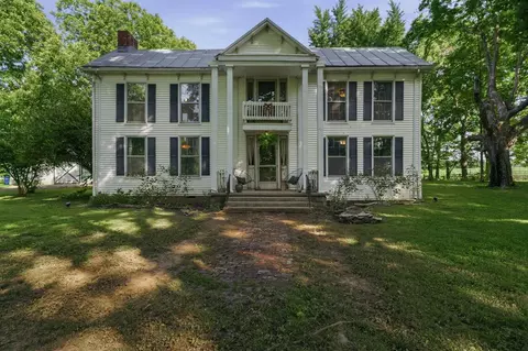 2366 Hickory Flat Gold City Rd, Franklin, KY 42134