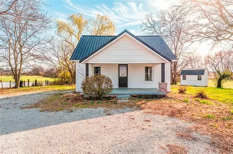 102 Schweizer Rd, Franklin, KY 42134