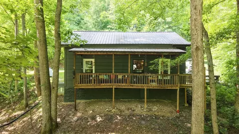 602 Akersville Rd, Scottsville, KY 42164