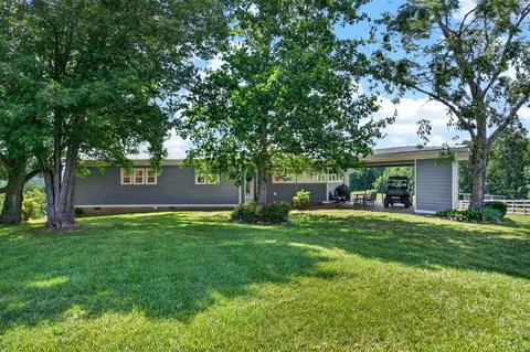 6575 Summer Shade Rd, Beaumont, KY 42124