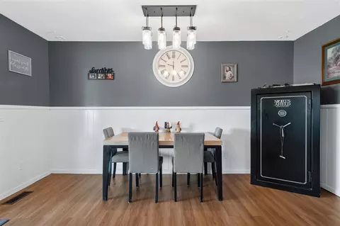 Dining - 48 Kino Eighty Eight Rd, Eighty Eight, KY 42130 photo 1 of 1