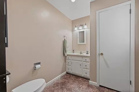 Bath - 48 Kino Eighty Eight Rd, Eighty Eight, KY 42130 photo 1 of 4