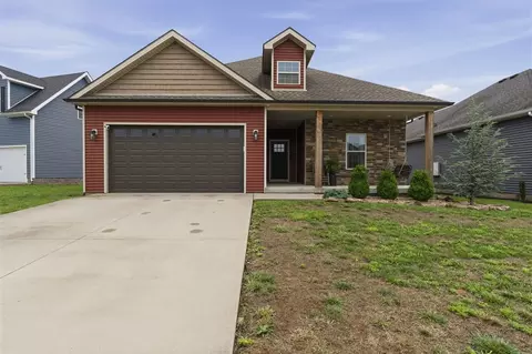 7028 Stone Meade Ct, Bowling Green, KY 42101